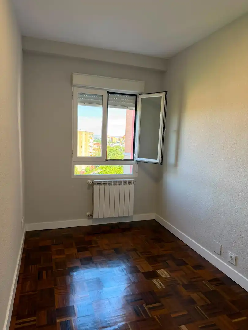 Habitación de Piso de alquiler en Madrid con Calefacción, Parquet y Terraza