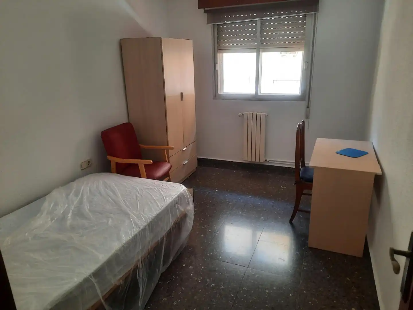 Flat with terrace to rent in Feria, imagen 8