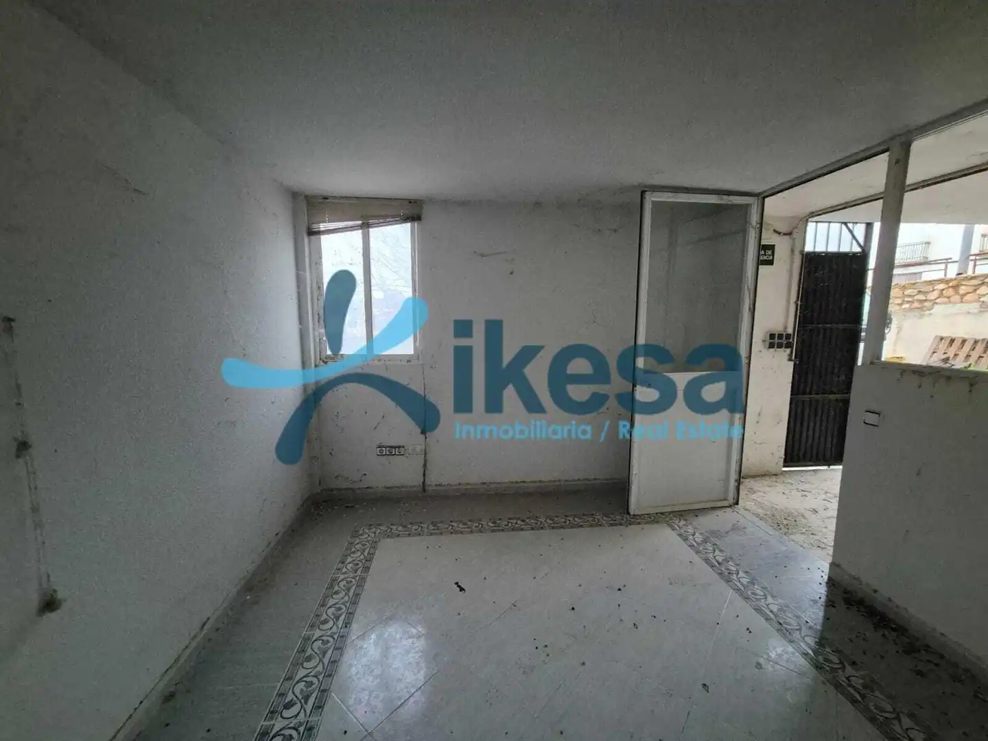 Business premises for sale in Santa Cruz del Comercio, imagen 4