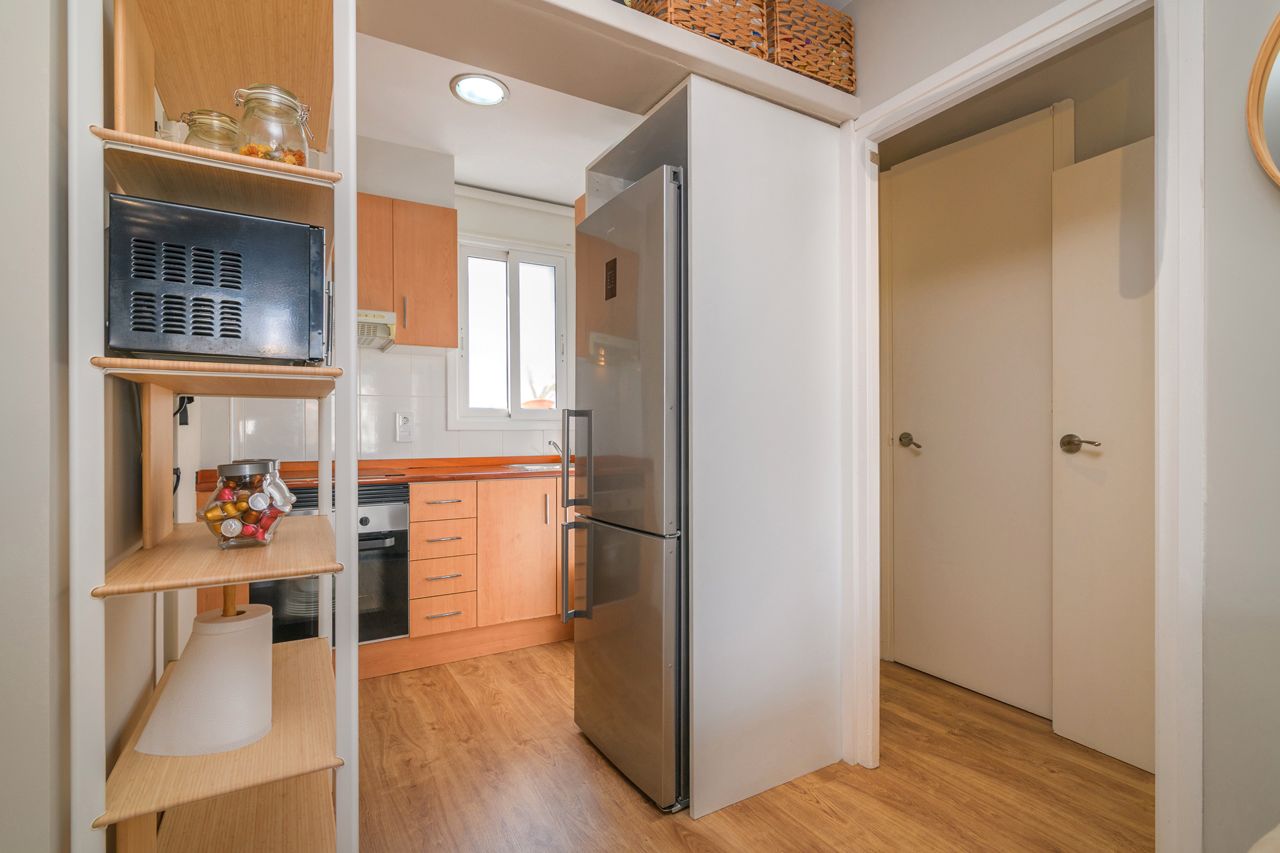 Kitchen of Flat for sale in Castelldefels  with Air Conditioner, Parquet flooring and Oven