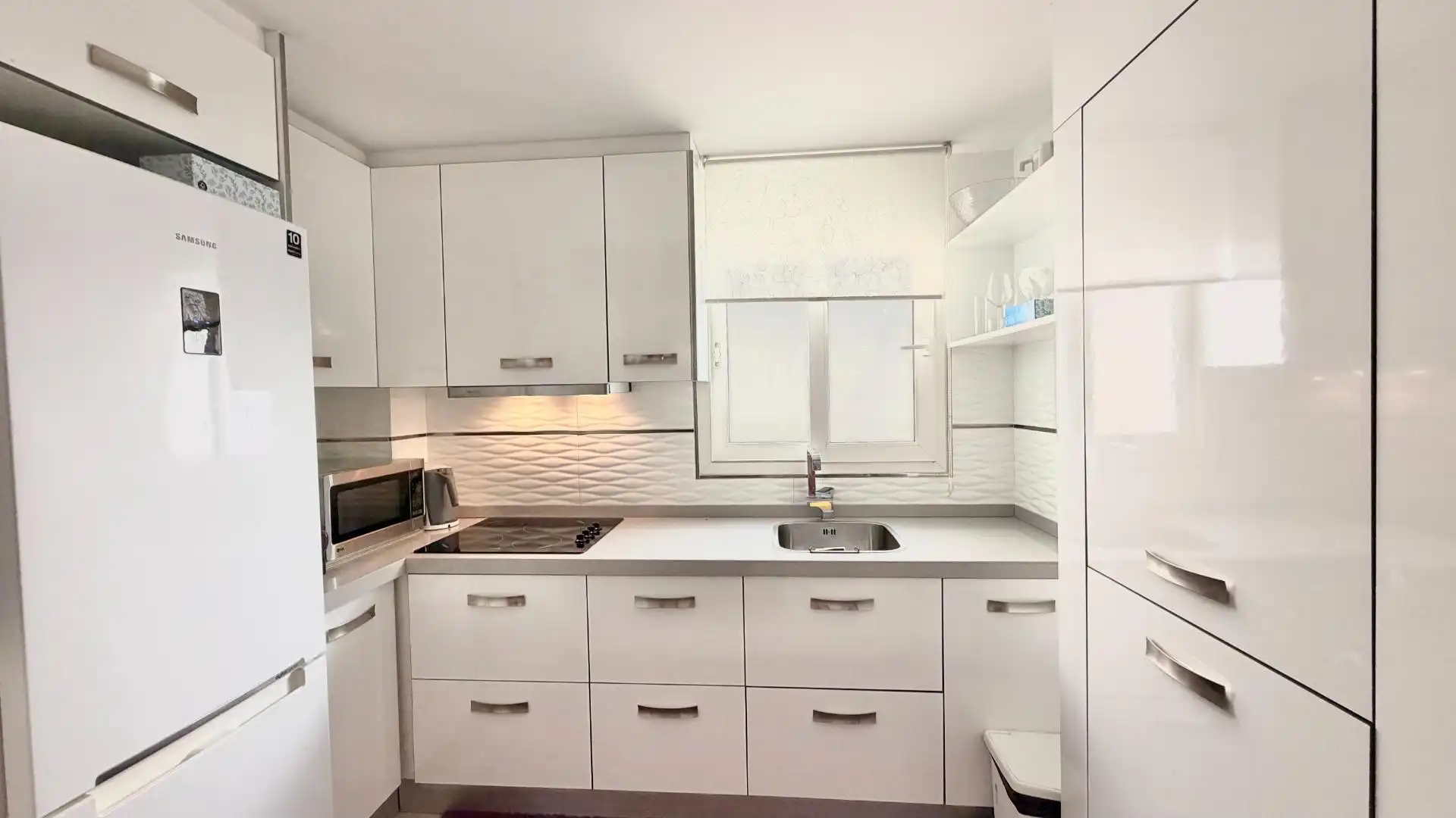 Cocina de Apartamento en venta en Torrevieja con Aire acondicionado, Terraza y Amueblado