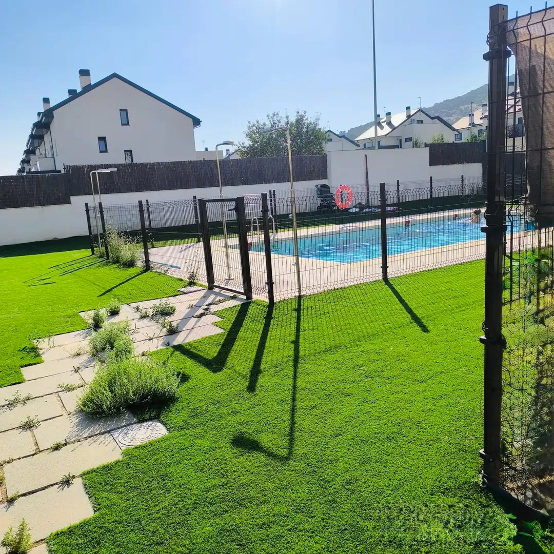 Swimming pool of Flat for rent in Moralzarzal  with Heating, Terrace and Storage room