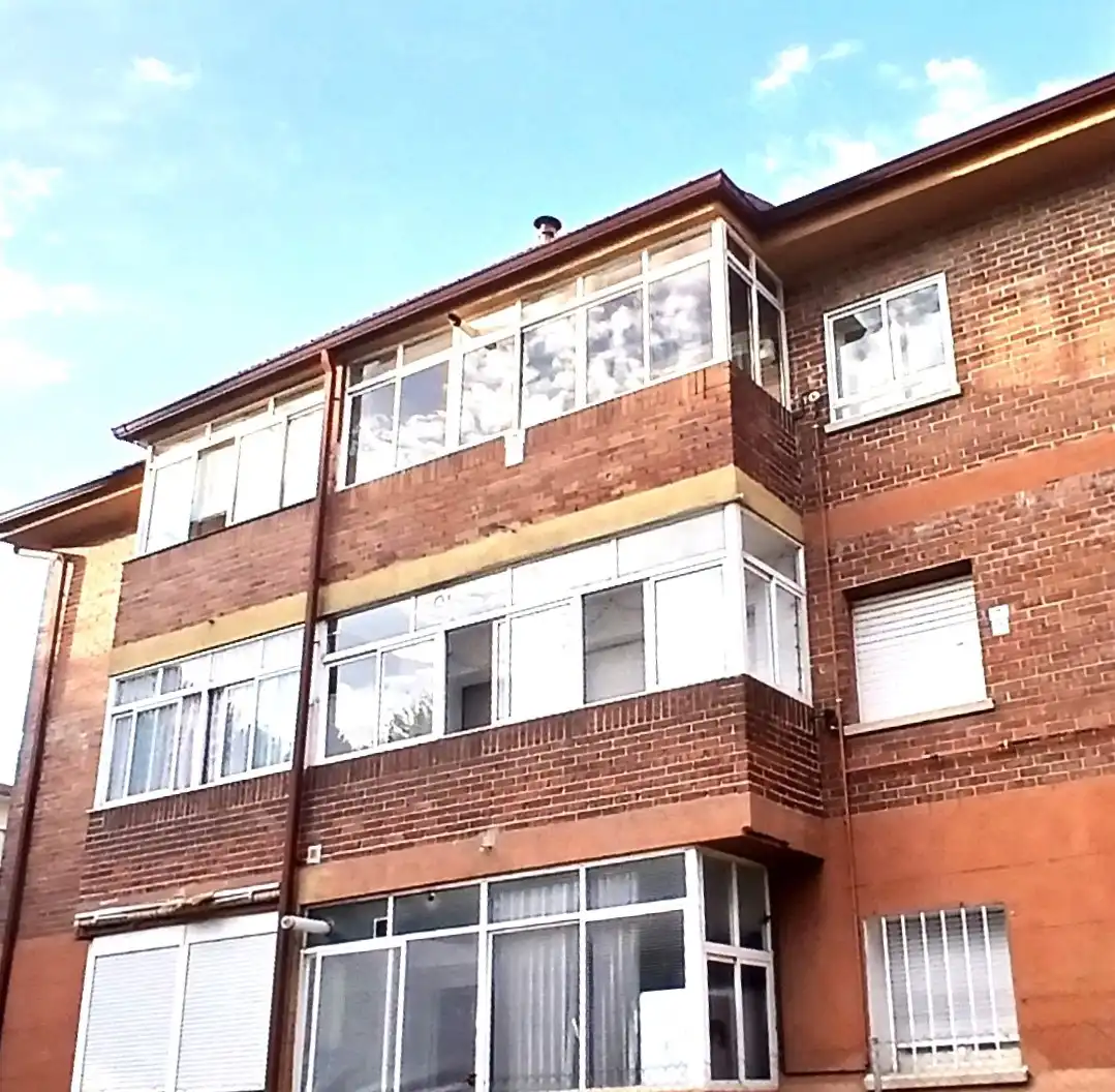 Vista exterior de Piso en venta en Collado Villalba con Calefacción, Terraza y Horno