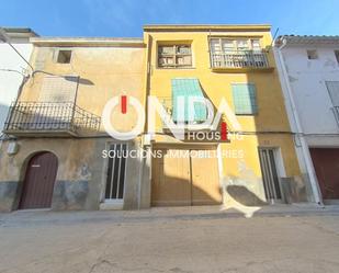 Vista exterior de Casa o xalet en venda en Albesa amb Terrassa i Balcó