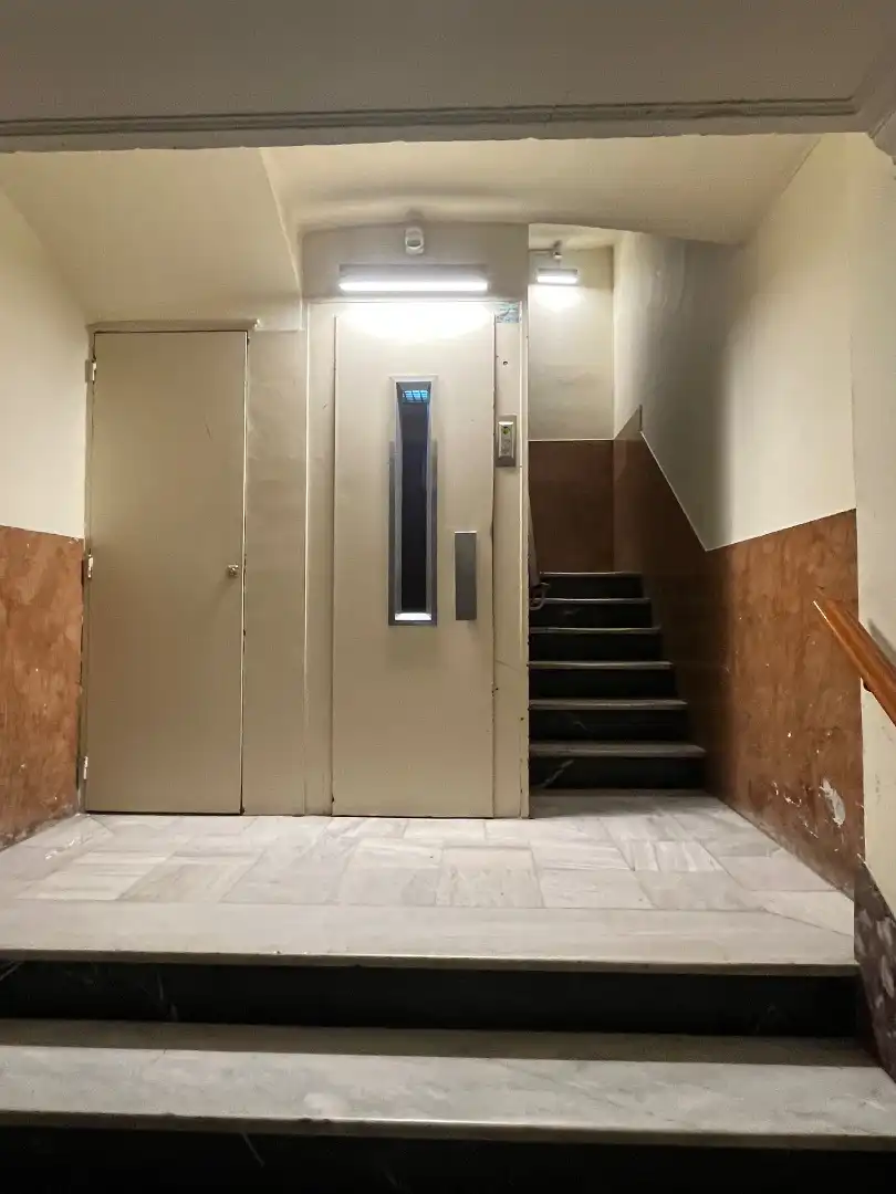 Flat with lift for sale in Avinguda Francesc Macià, imagen 2