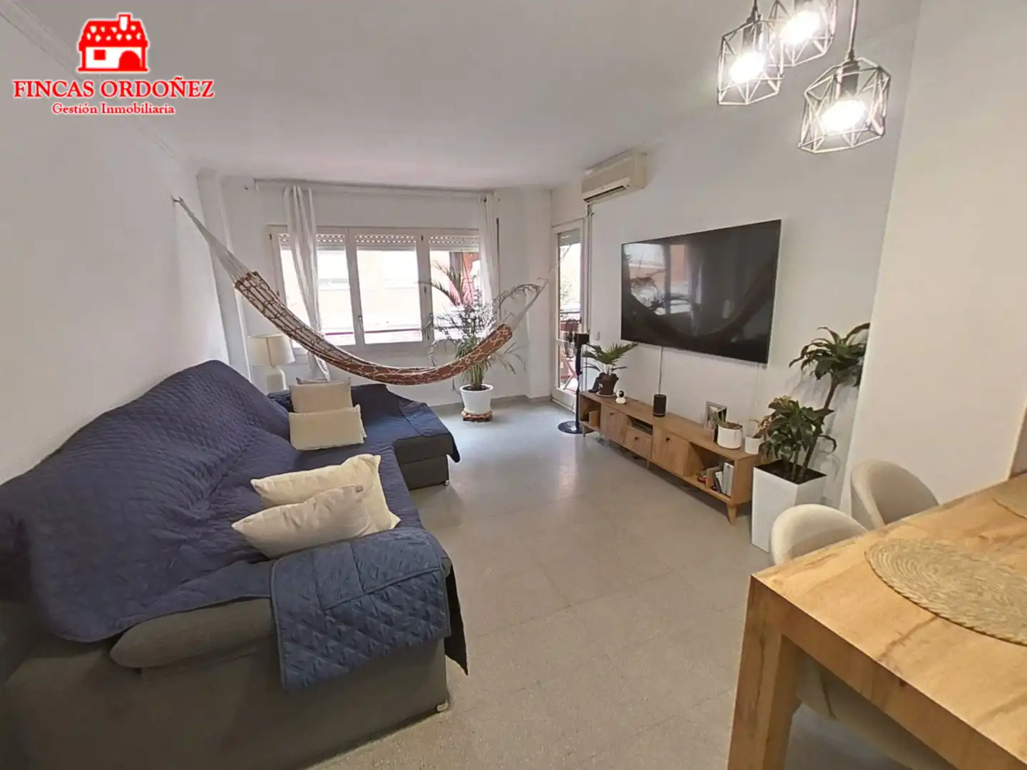 Sala de estar de Piso en venta en Sant Andreu de la Barca con Aire acondicionado, Calefacción y Terraza