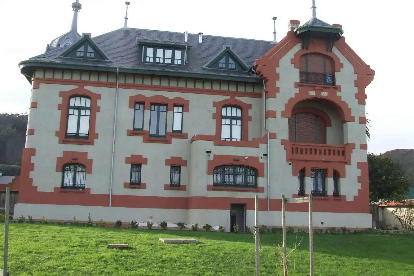 Vista exterior de Casa o chalet en venta en Valdés - Luarca con Jardín privado
