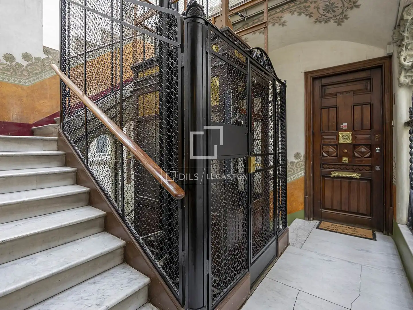 Flat for sale in Barcelona  with Air Conditioner, Heating and Terrace