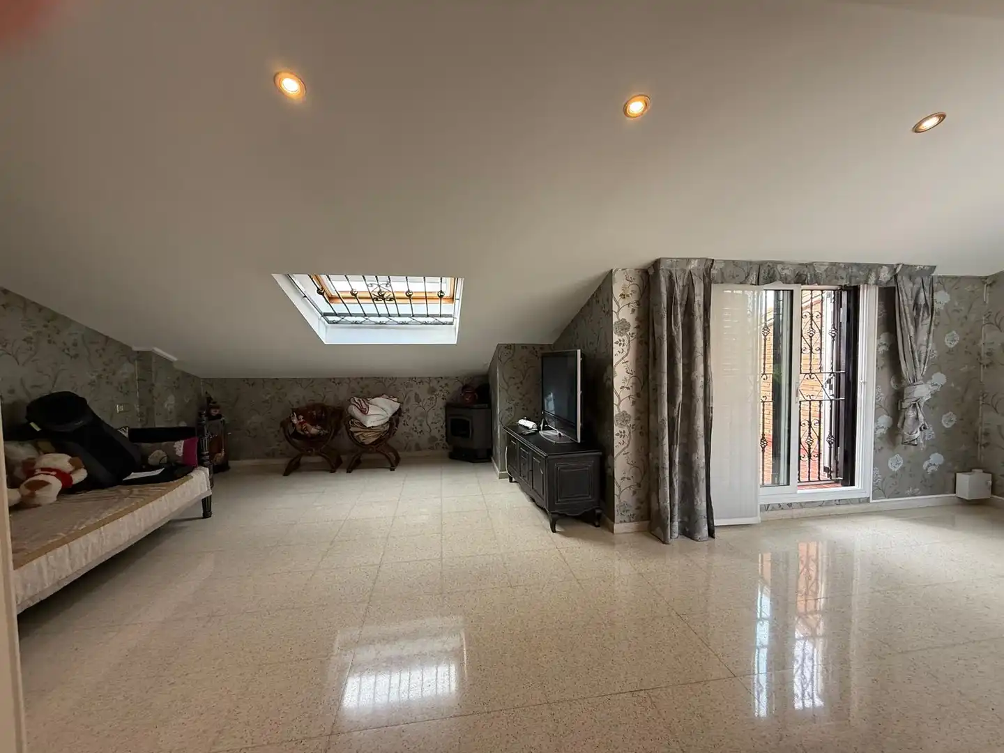 Haus oder Chalet zum Verkauf in Santa Coloma de Gramenet mit Klimaanlage, Heizung und Terrasse
