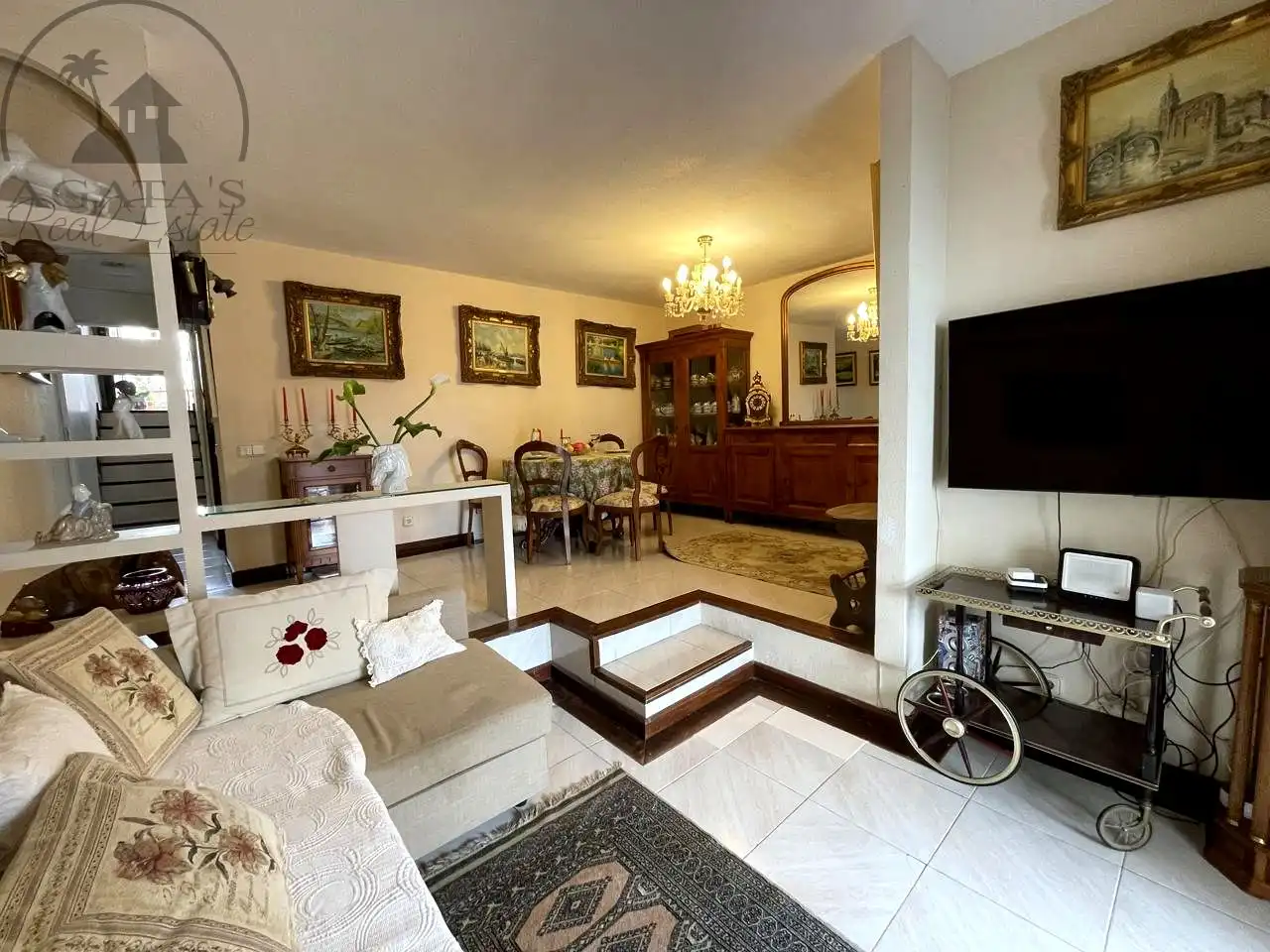 Sala d'estar de Casa o xalet en venda en Adeje amb Terrassa, Moblat i Piscina comunitària