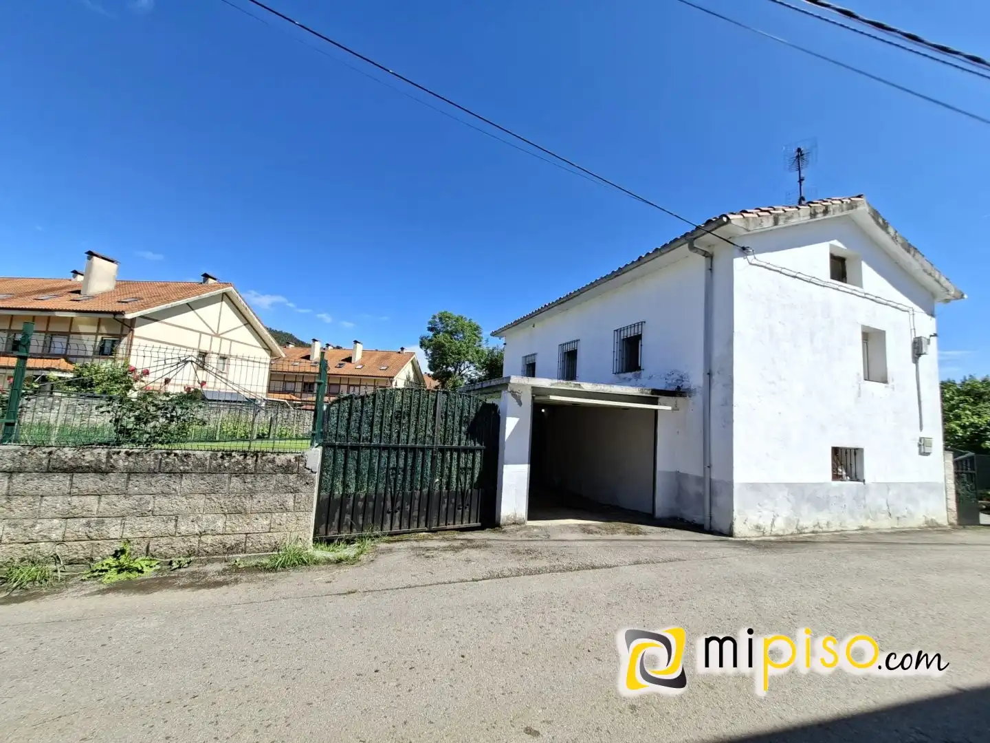 Vista exterior de Casa o chalet en venta en Rasines