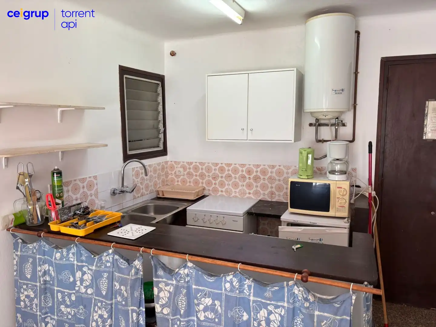 Cocina de Piso en venta en L'Estartit con Piscina, Amueblado y Balcón