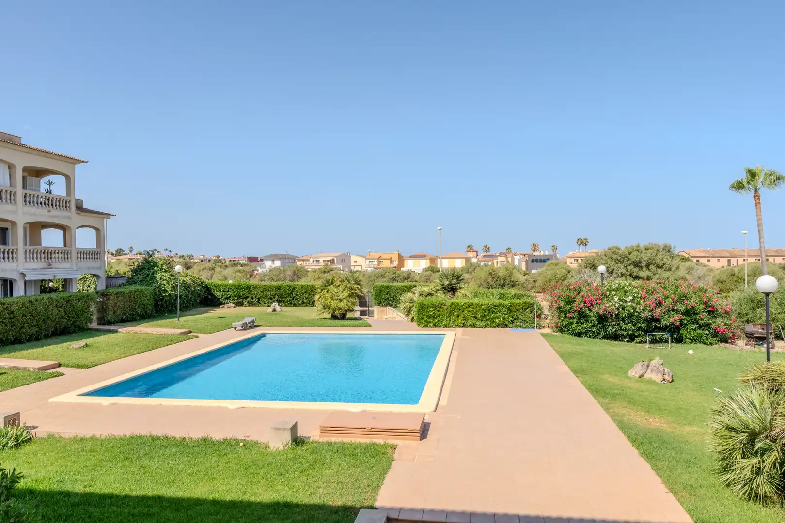 Swimming pool of Flat for sale in Llucmajor  with Air Conditioner, Heating and Terrace