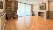 Living room of Flat for sale in Girona Capital  with Air Conditioner and Terrace