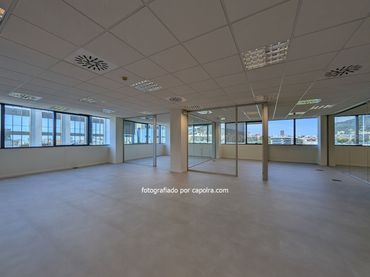 Büro mit Aufzug zur Miete in frederic mompou
