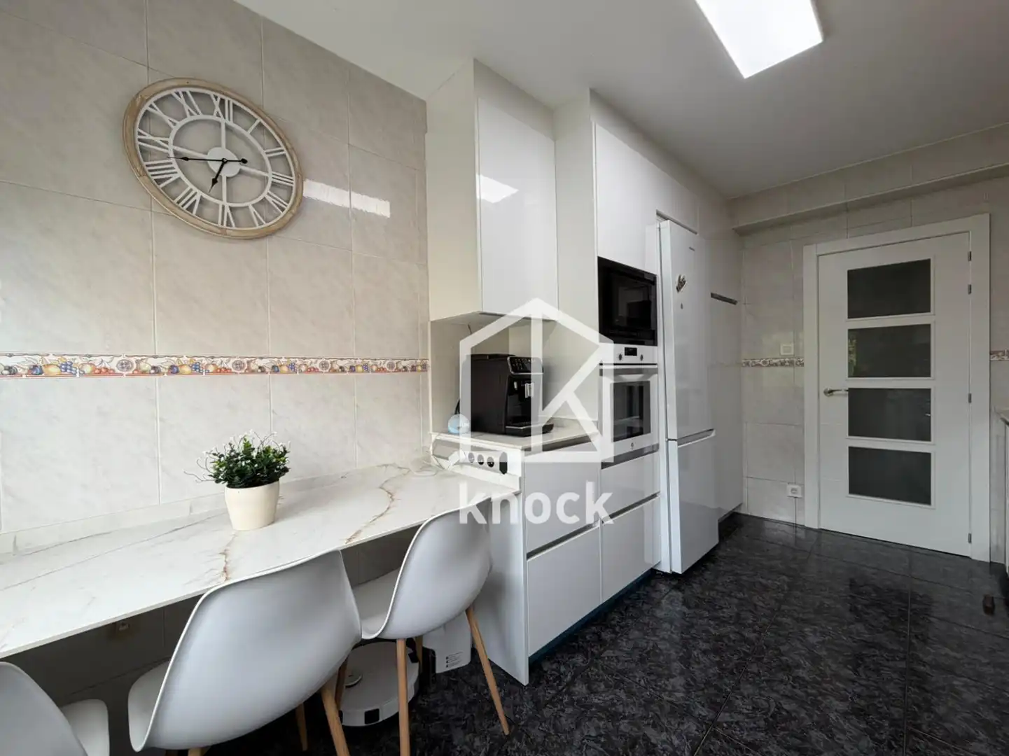 Cocina de Piso en venta en Gijón  con Calefacción