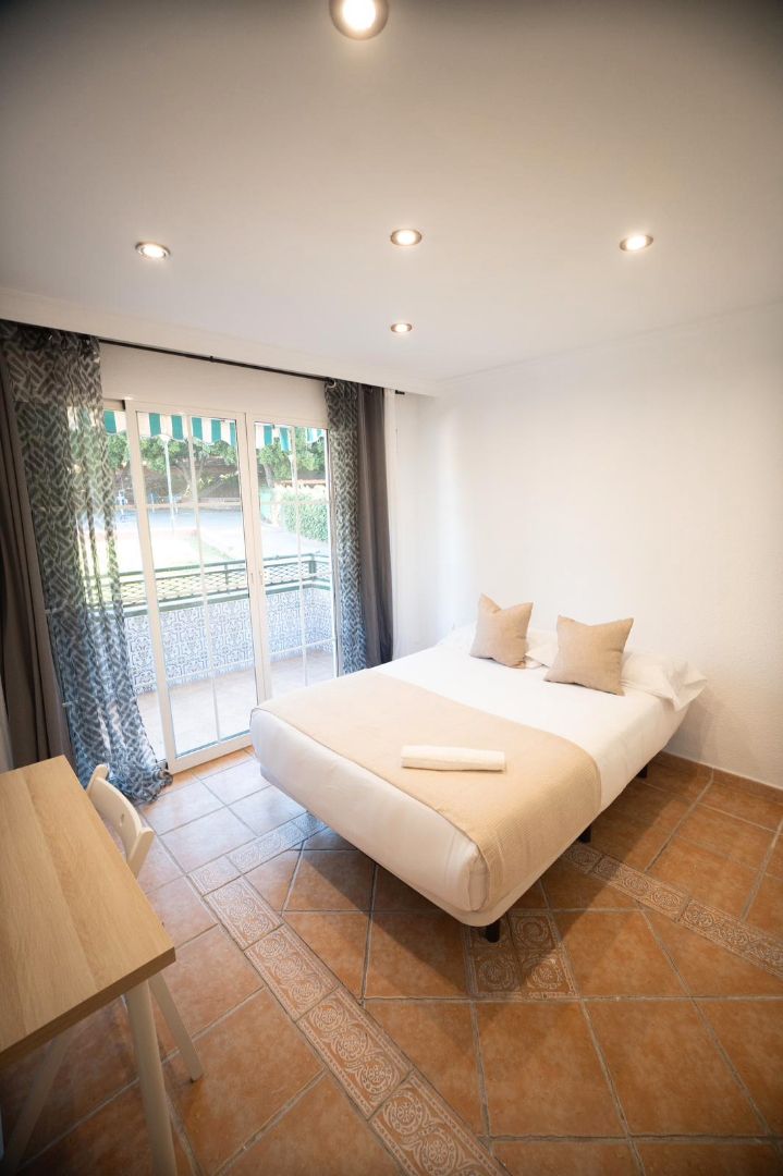 Flat to share in Calle Jerez Perchet, 11, Barrio de Ciudad Jardín