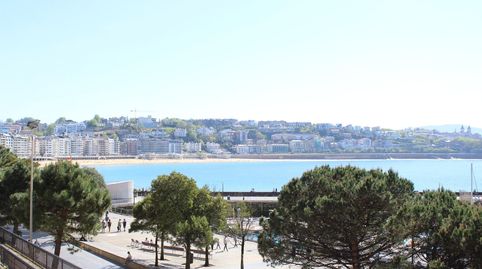 PISO CON VISTAS AL PUERTO