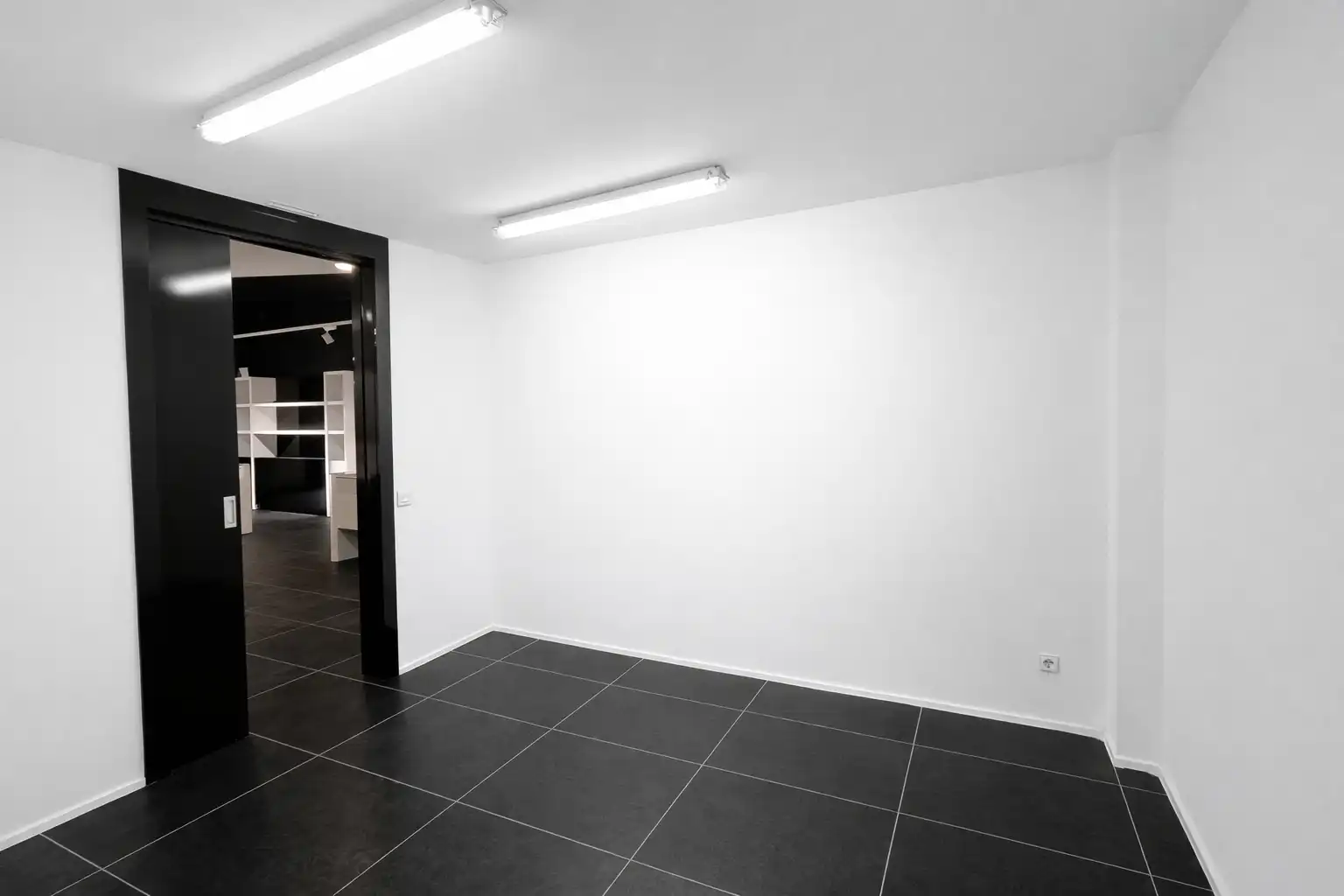 Commercial properties for rent in Reus  with Air Conditioner and Heating