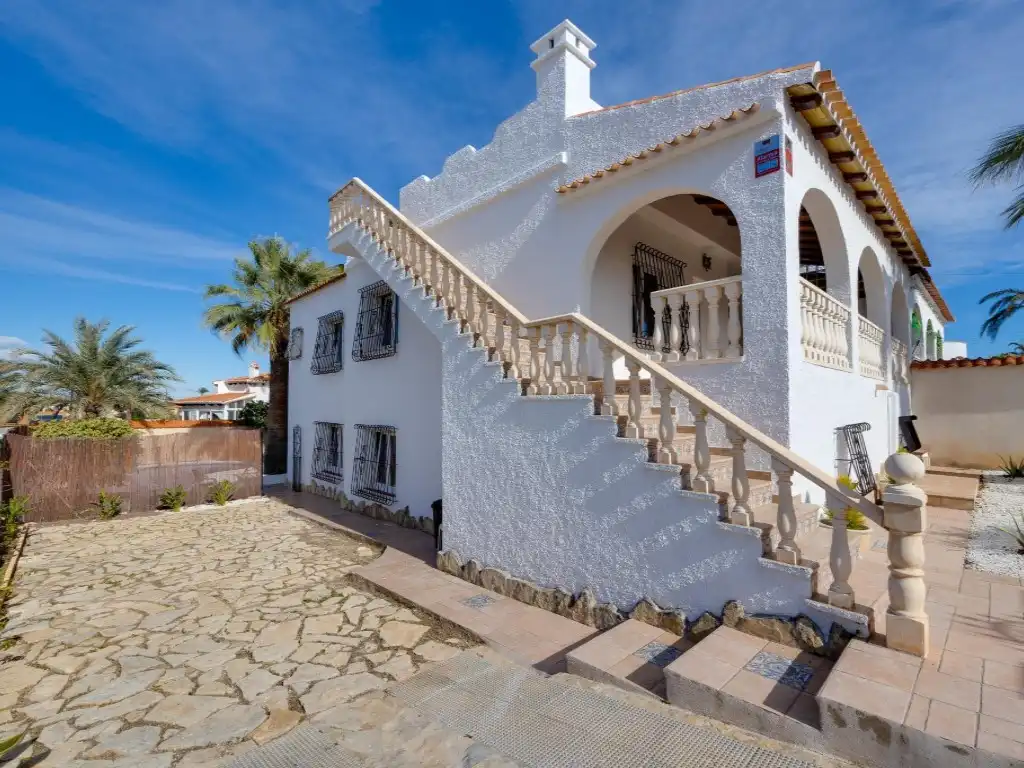 Außenansicht von Haus oder Chalet zum Verkauf in Torrevieja