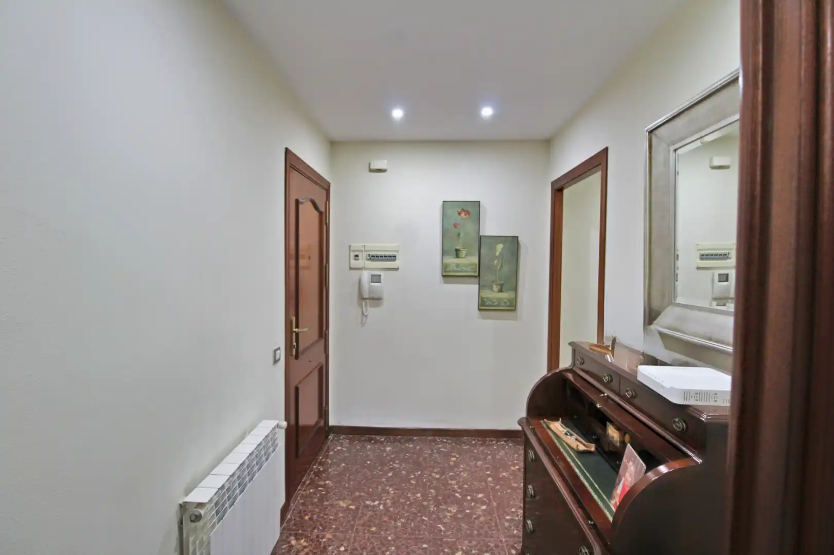 Piso en venta en L'Hospitalet de Llobregat con Aire acondicionado, Calefacción y Amueblado