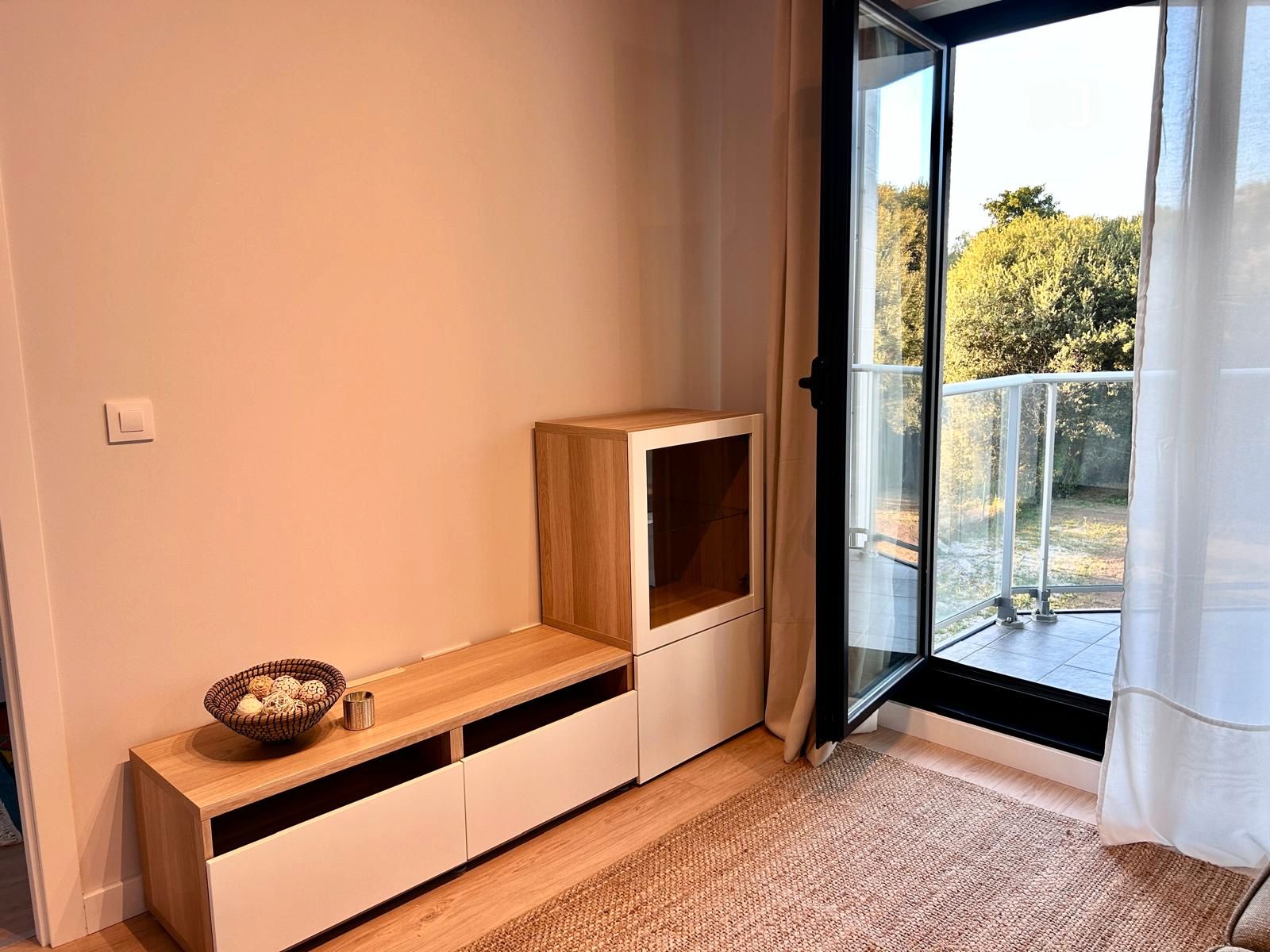 Apartment to rent in Avenida Federico García Expósito, Ares