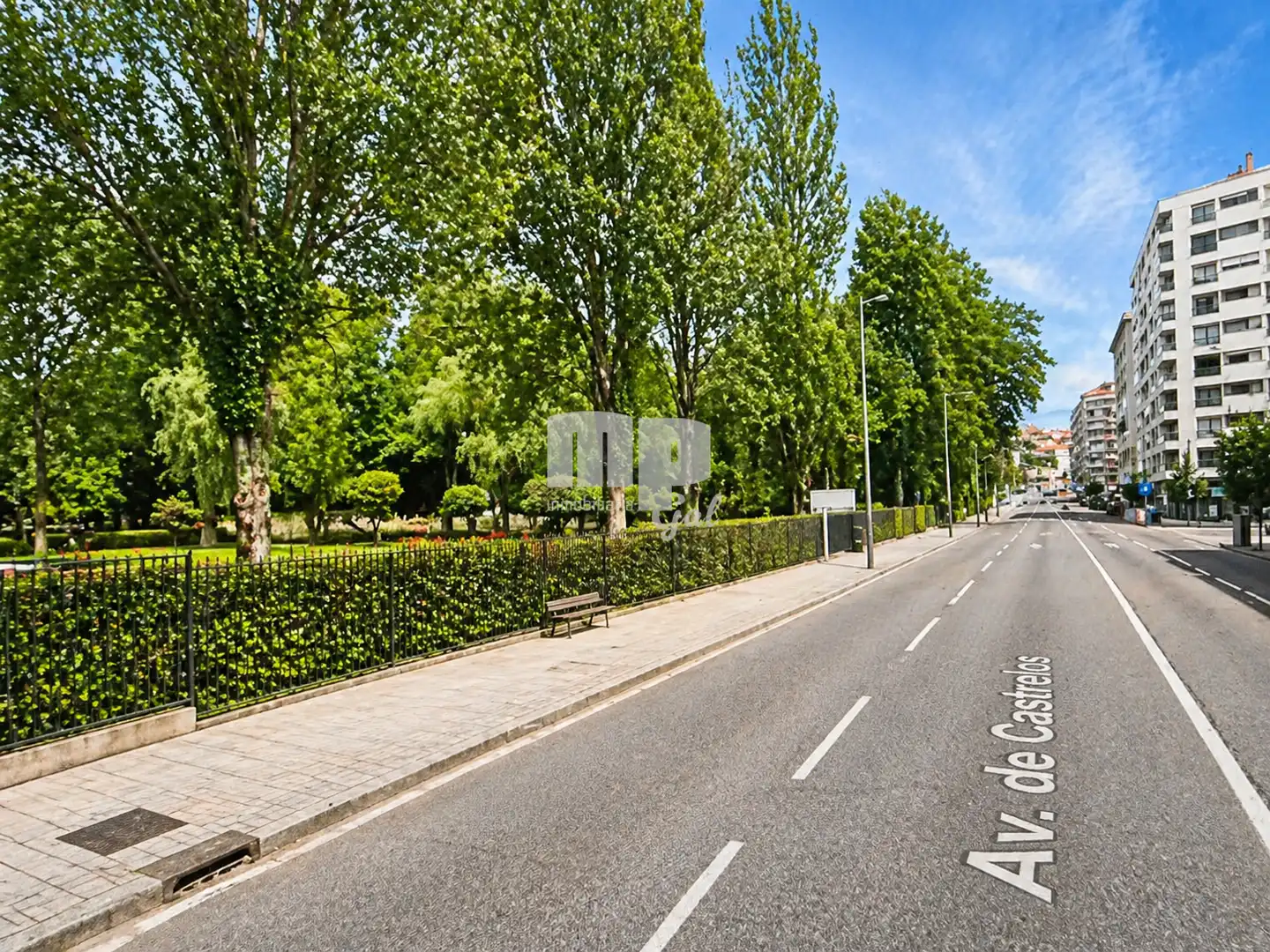 Casa amb terrassa en venda a Avenida de Castrelos, imagen 3