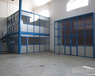 Industrial buildings to rent in Lucena