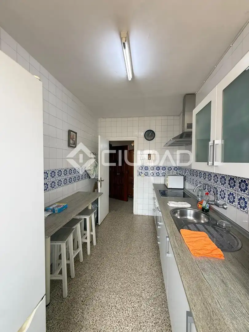 Cuina de Pis en venda en Chipiona amb Terrassa