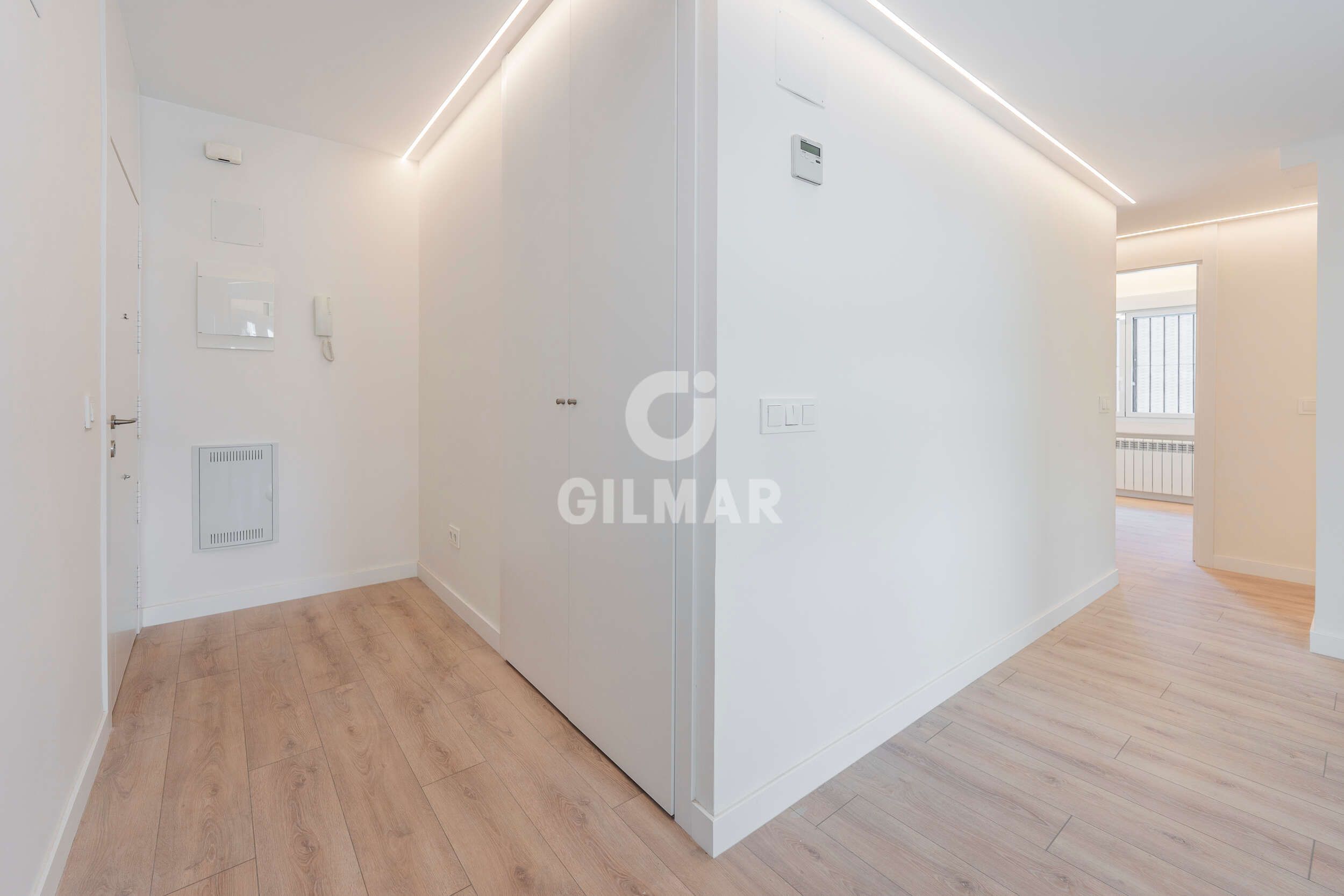 Flat for sale in  Madrid Capital  with Heating and Balcony