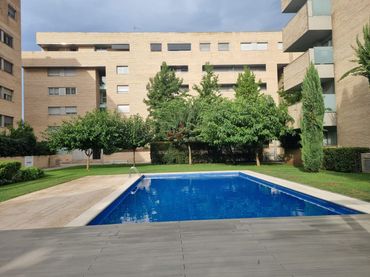 Appartamento con piscina in vendita a Carrer del Pla de Salt