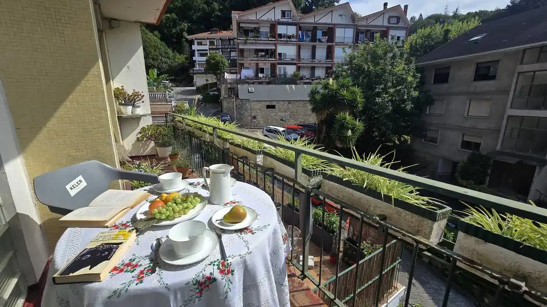 Terrassa de Pis en venda en Donostia - San Sebastián  amb Calefacció