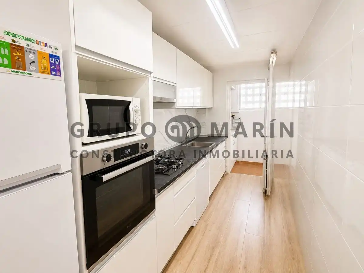 Piso con ascensor en venta en Carrer Josep Trueta, imagen 9