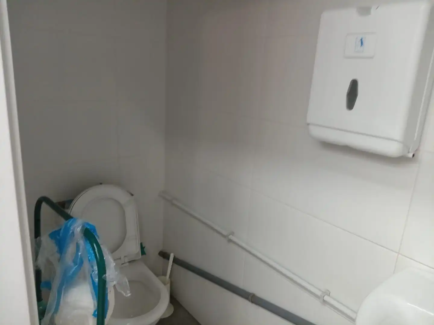 Badezimmer von Fabrikhallen zum Verkauf in Sant Vicenç de Castellet
