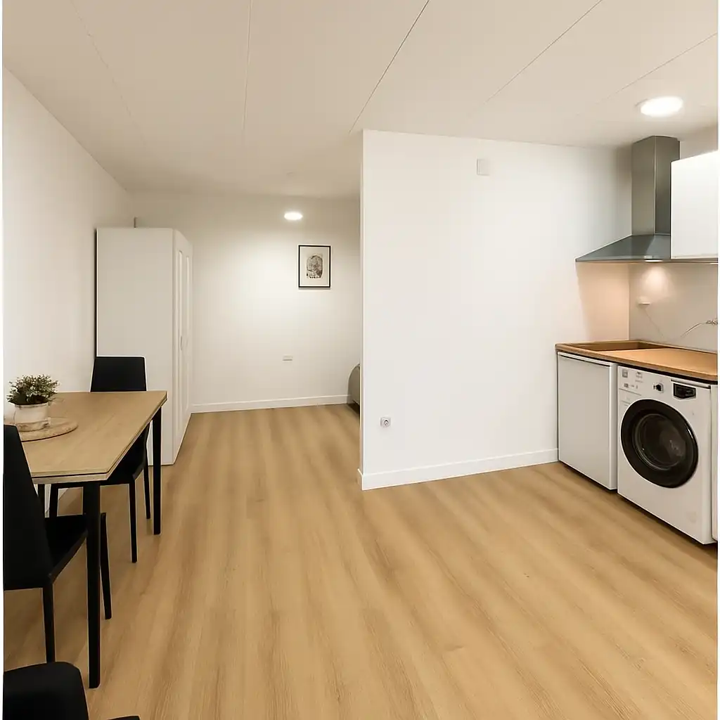 Bedroom of Study for sale in Cornellà de Llobregat  with Parquet flooring, Furnished and Alarm