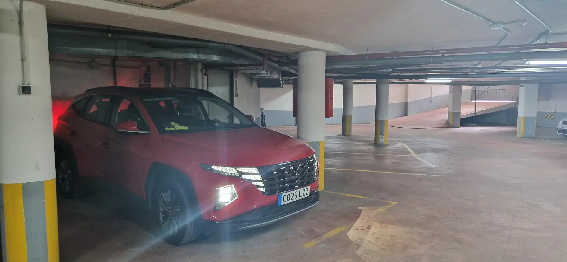 Einzelparkplatz mit Aufzug zur Miete in Rúa Pedralonga 95, imagen 2