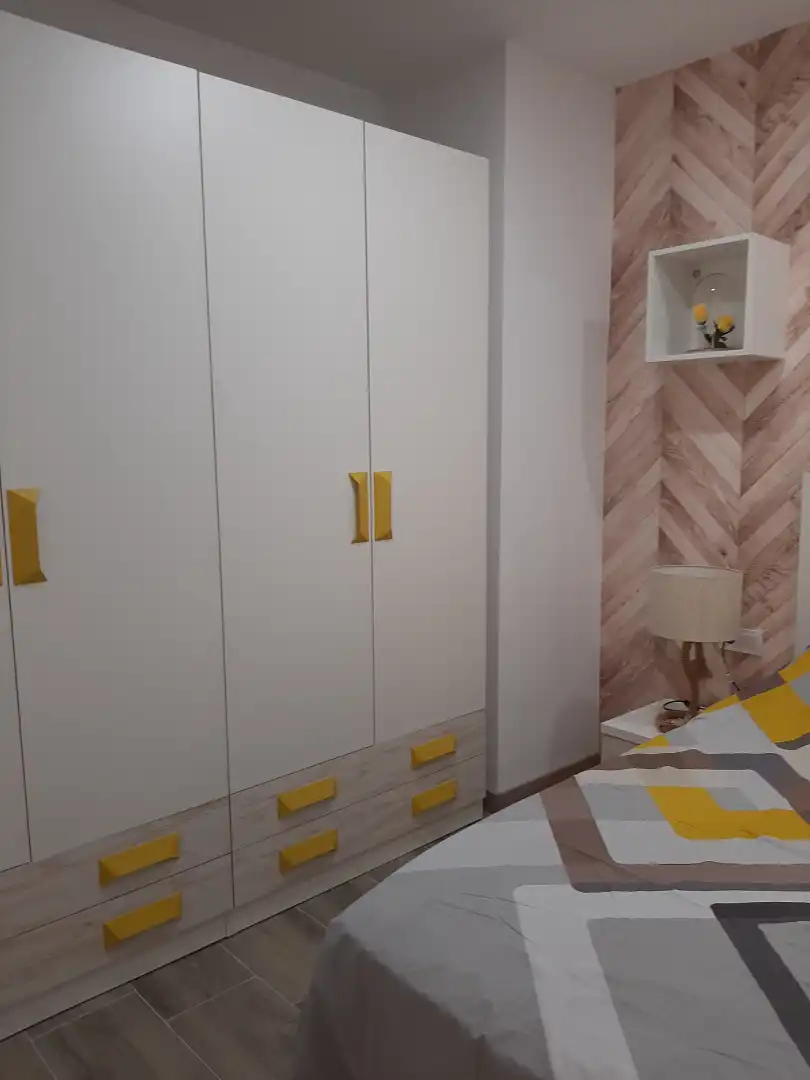 Habitación de Piso en venta en Valencia con Aire acondicionado, Amueblado y Horno