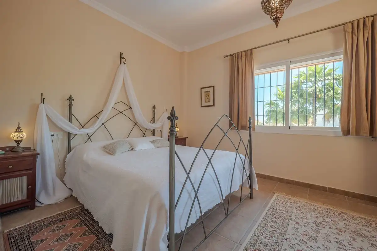 Habitación de Casa o chalet en venta en Alhaurín El Grande con Aire acondicionado, Calefacción y Jardín privado