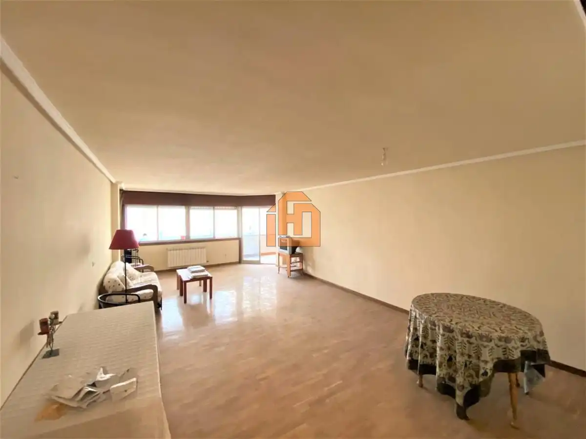 Flat with lift for sale in Calle Rodriguez Del Valle, imagen 3