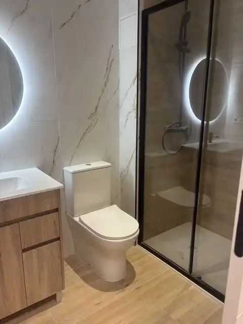 Bany de Pis en venda en Reus amb Aire condicionat, Calefacció i Parquet