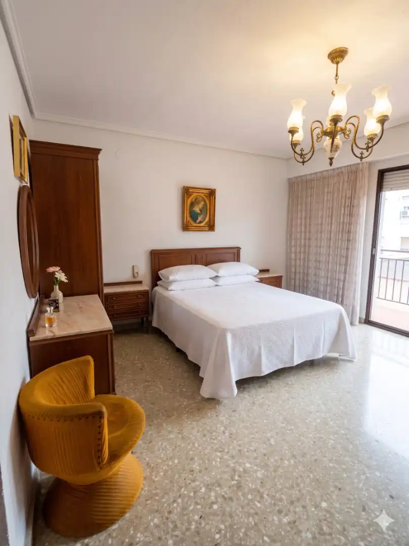 Habitación de Piso en venta en Valencia con Calefacción, Amueblado y Horno