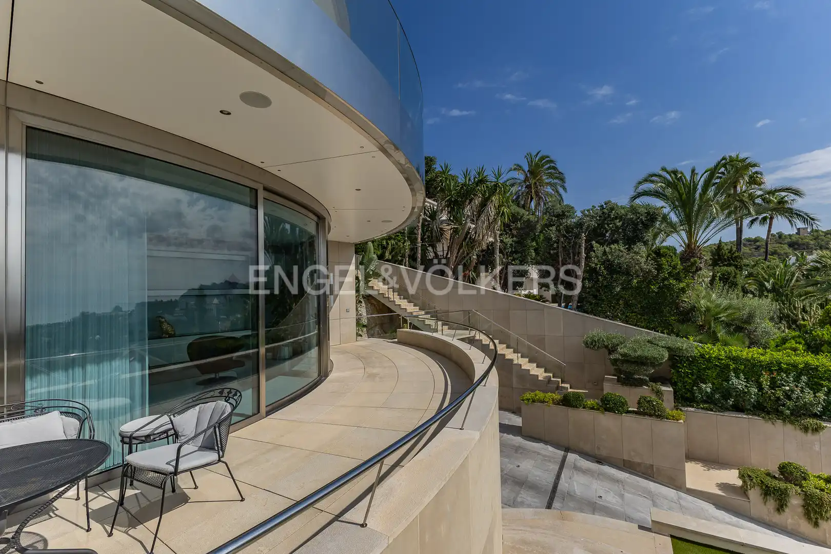 Terrassa de Casa o xalet en venda en Sitges amb Aire condicionat, Calefacció i Jardí privat