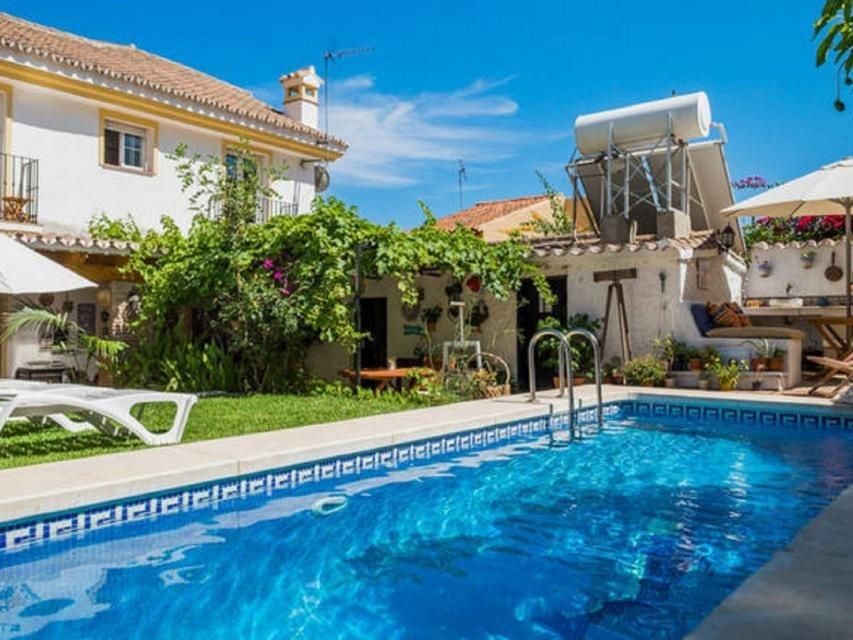 Swimming pool of House or chalet for sale in Rincón de la Victoria  with Air Conditioner, Heating and Private garden