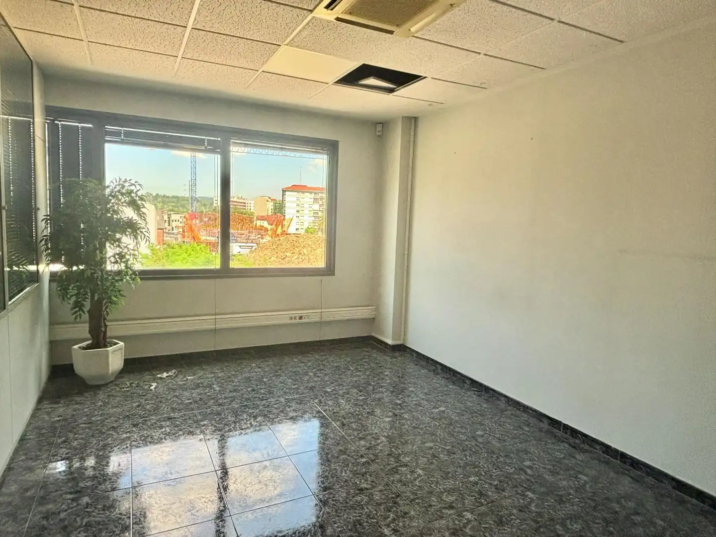 Oficina amb ascensor de lloguer a Bagatza - San Vicente, imagen 27