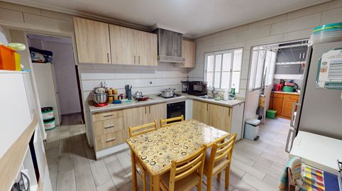 Foto 3 de Piso en venta en Carrer Fernanda Santamaría, 57, Plaza Crevillente - Antiguos Juzgados - El Asilo, Elche / Elx