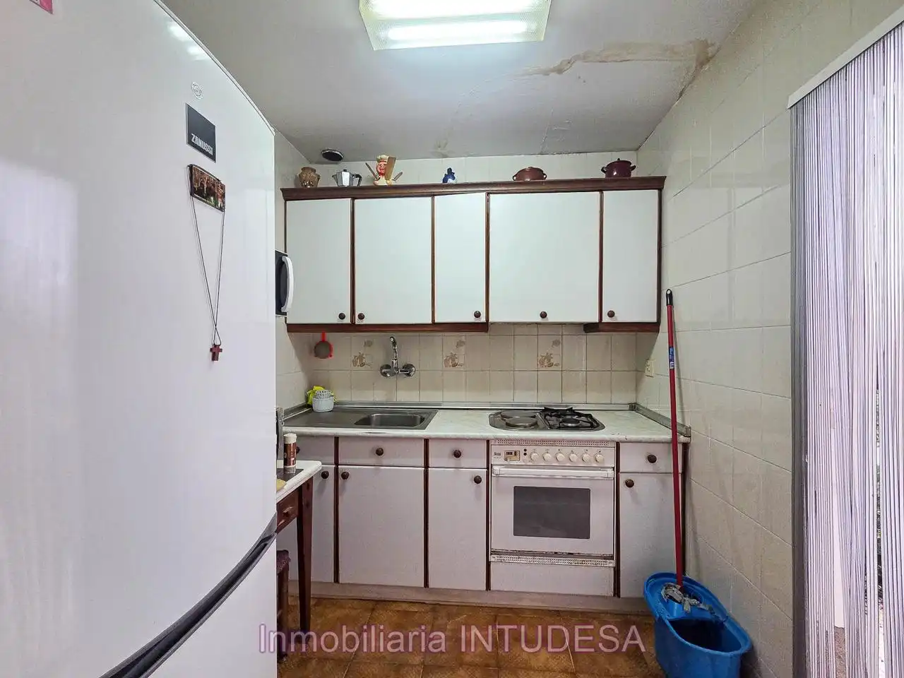 Cuina de Casa adosada en venda en Lourdes