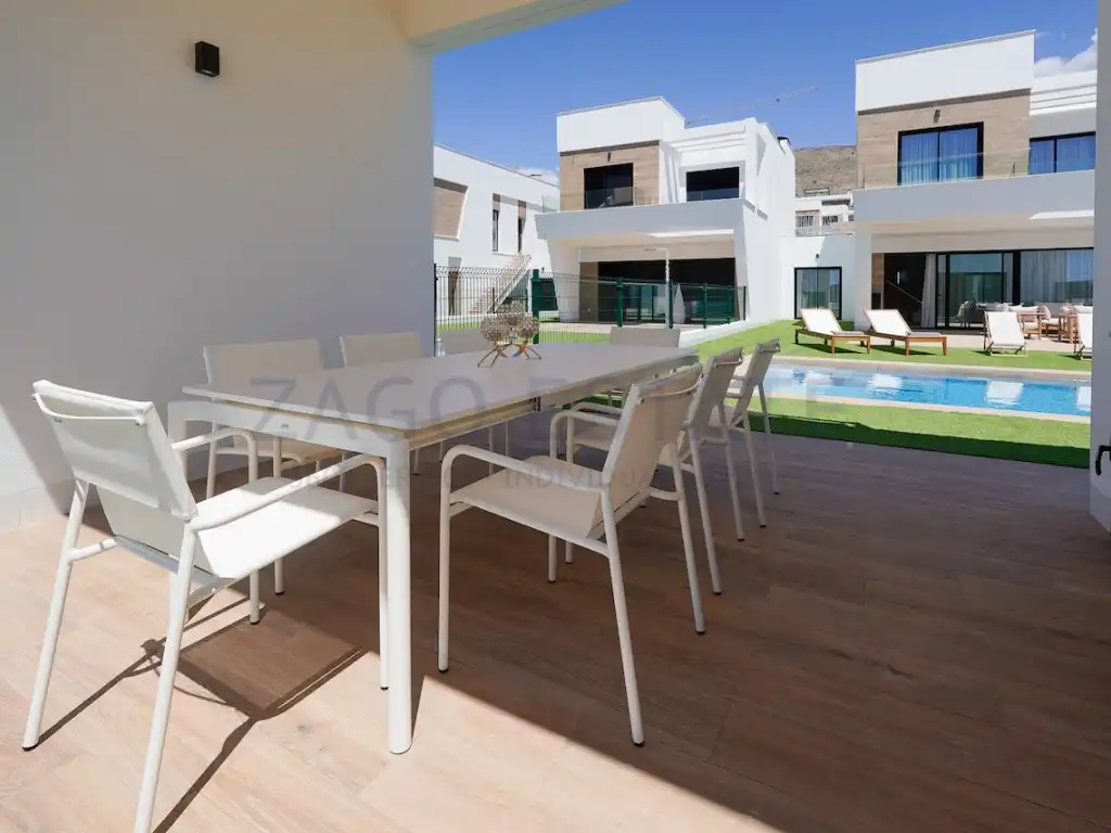 Haus oder Chalet zur Miete in Calle Equador, 4, Balcón de Finestrat - Terra Marina