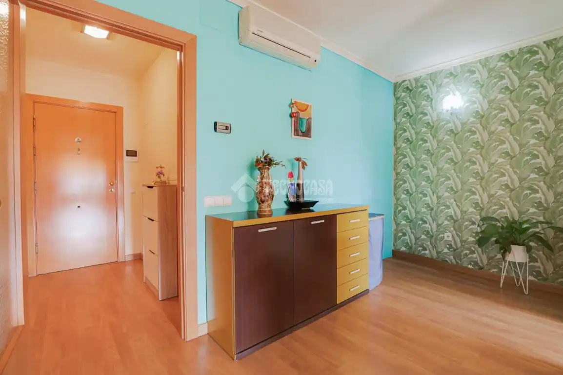 Habitación de Piso en venta en Sant Feliu de Llobregat con Aire acondicionado y Balcón
