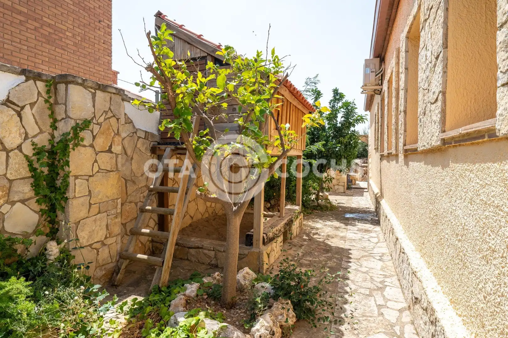 Vista exterior de Casa o xalet en venda en Botarell amb Aire condicionat, Calefacció i Jardí privat