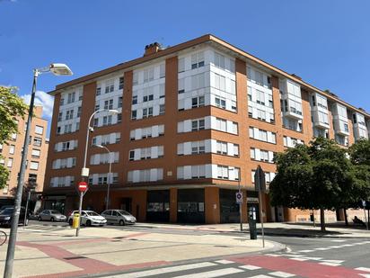 Exterior view of Flat for sale in  Pamplona / Iruña